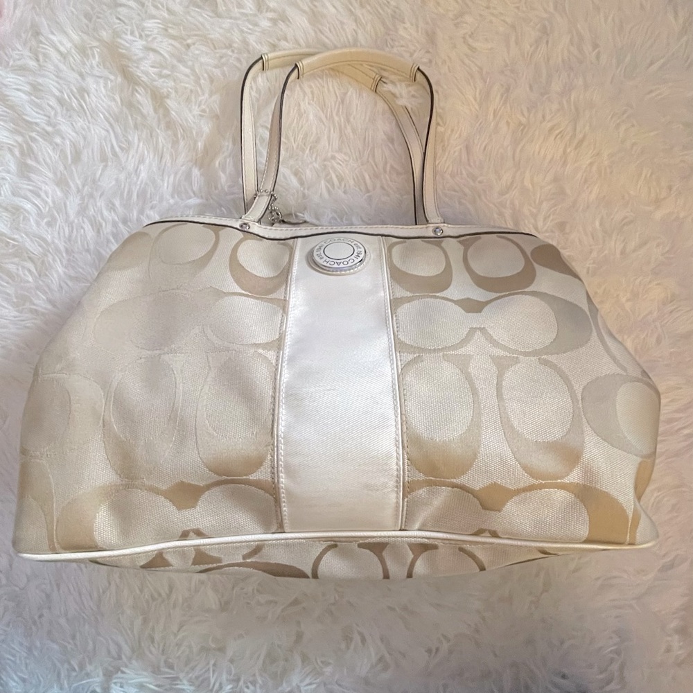 COACH purse, lightly used